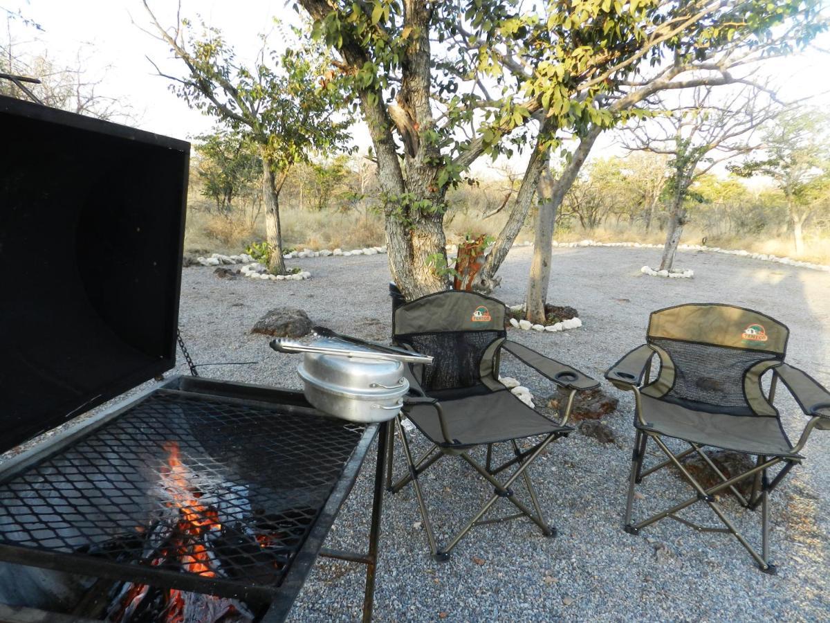 Etosha Village Campsite Okaukuejo Extérieur photo