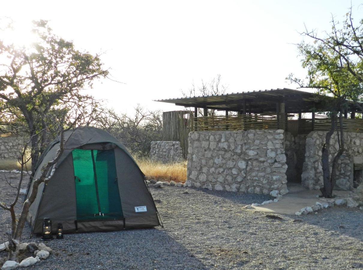 Etosha Village Campsite Okaukuejo Extérieur photo