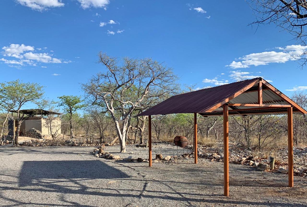 Etosha Village Campsite Okaukuejo Extérieur photo