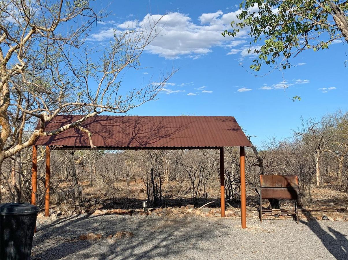 Etosha Village Campsite Okaukuejo Extérieur photo